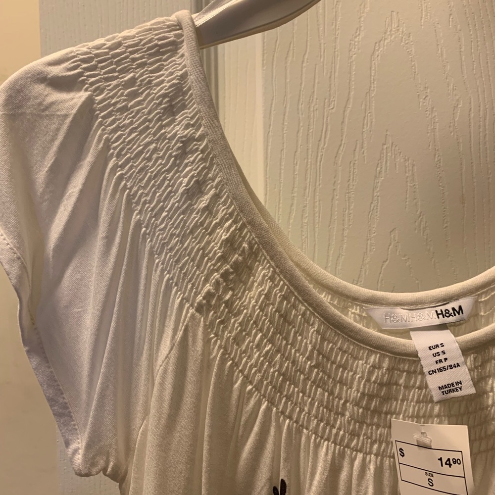 H&M’s top NWT - Picture 3 of 4